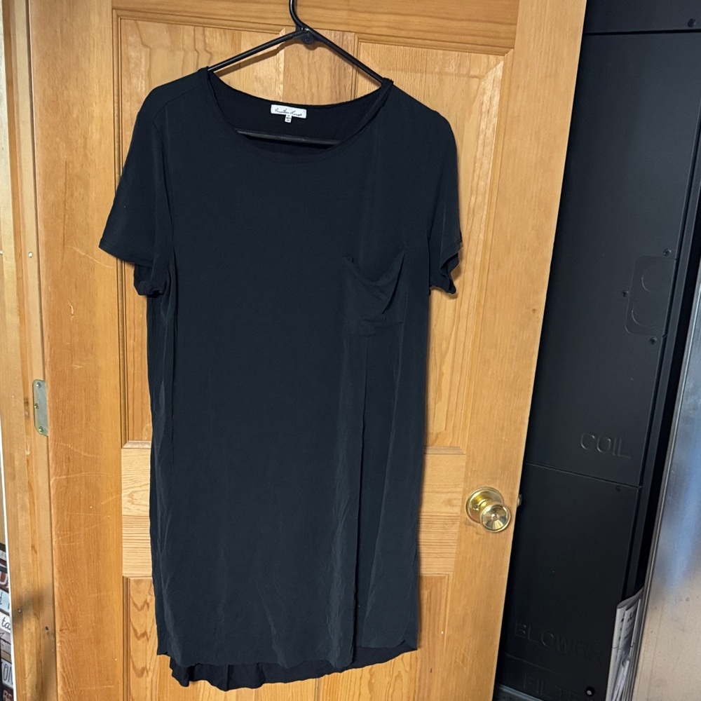 Black T-shirt, dress or oversized tee